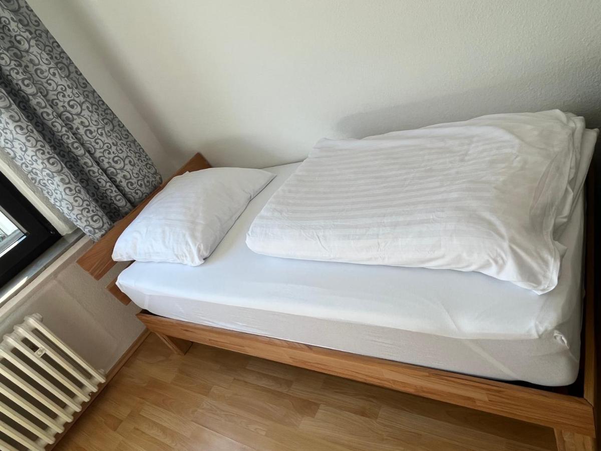 Zimmer Fuer Monteure, Handwerker Oder Reisende Эссен Экстерьер фото