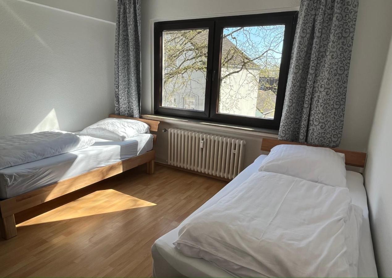 Zimmer Fuer Monteure, Handwerker Oder Reisende Эссен Экстерьер фото
